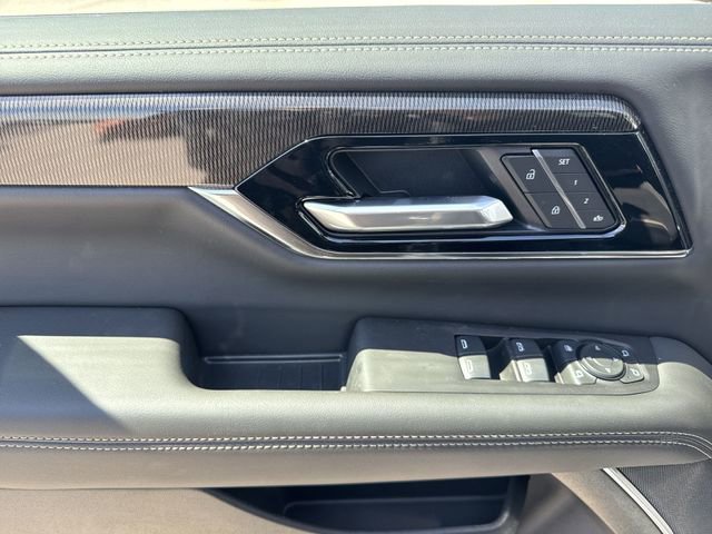 New 2026 GMC Yukon XL Elevation w/ Elevation Premium Package image 13