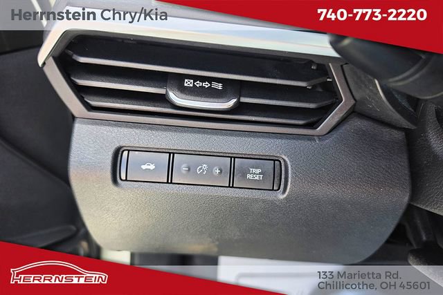 Used 2022 Nissan Altima 2.5 SR w/ Midnight Edition Package AWD/4WD image 17