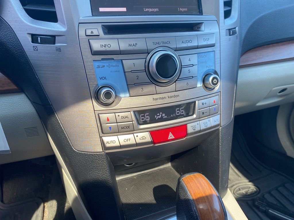 Used 2014 Subaru Outback 2.5i Limited image 12