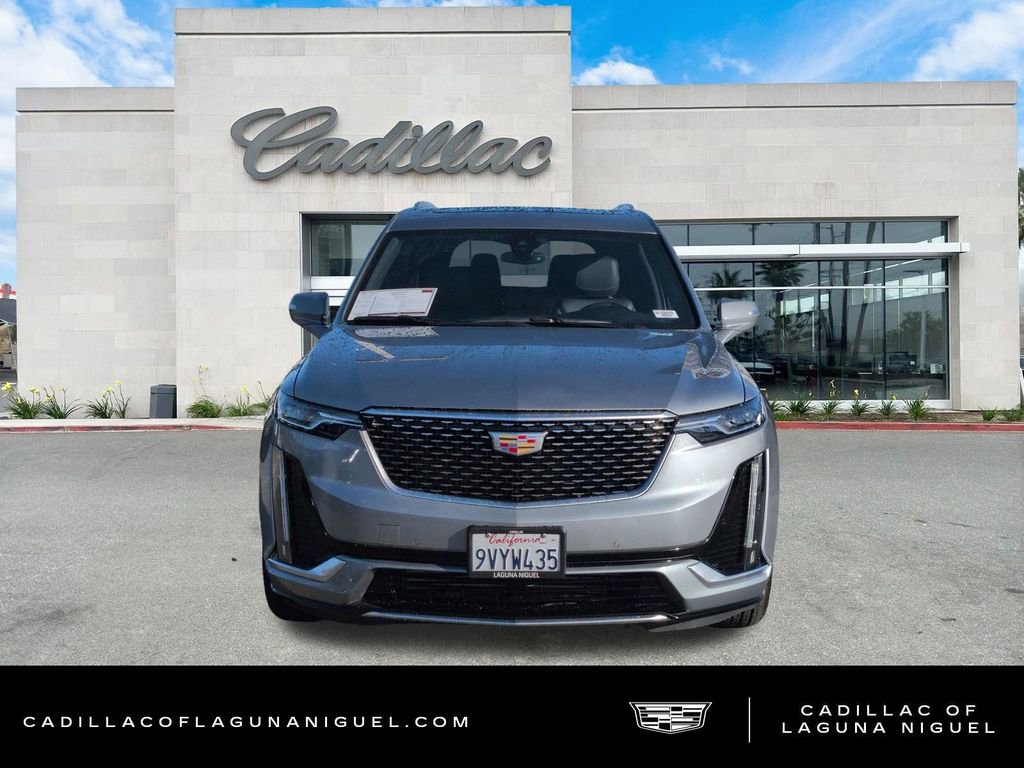 Used 2025 Cadillac XT6 Luxury image 2