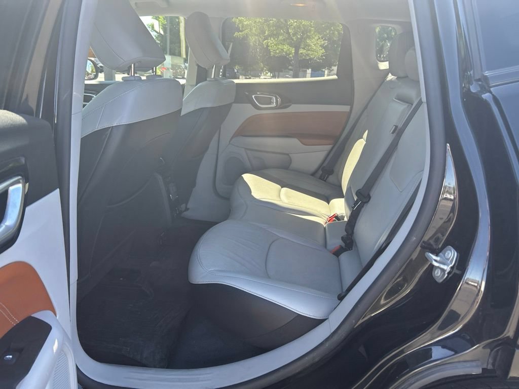 Used 2022 Jeep Compass Limited w/ Elite Group AWD/4WD image 9