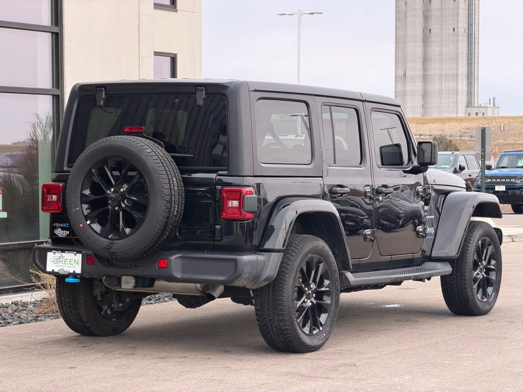 Used 2023 Jeep Wrangler Unlimited Sahara w/ Cold Weather Group AWD/4WD image 5