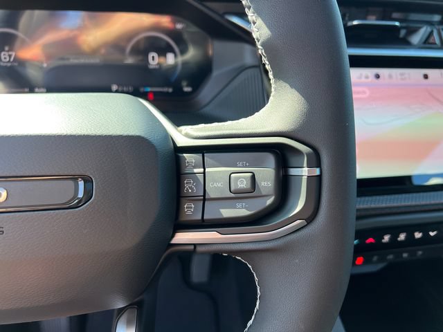 New 2026 Jeep Cherokee Overland w/ Advanced Pro Tech Group AWD/4WD image 16