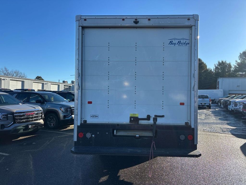 Used 2022 GMC Savana 3500 w/ Power Convenience Package image 3