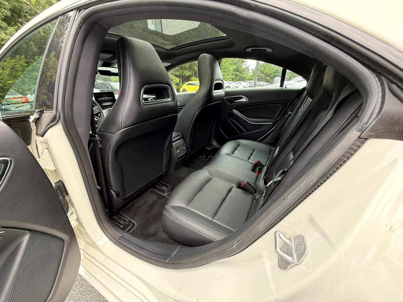 Used 2018 Mercedes-Benz CLA 250 image 10