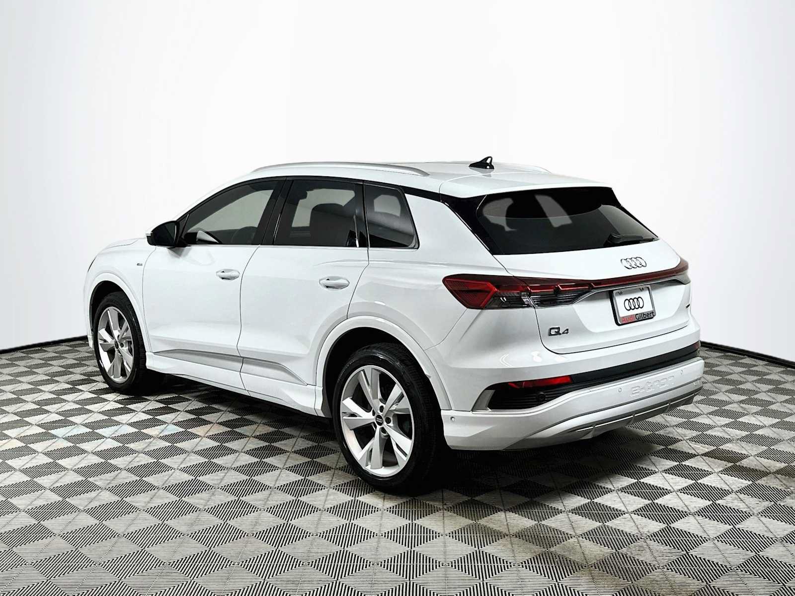 Certified 2023 Audi Q4 e-tron Premium Plus AWD/4WD image 5