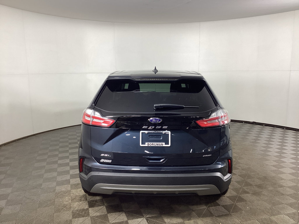 Used 2023 Ford Edge SEL w/ Convenience Package image 3