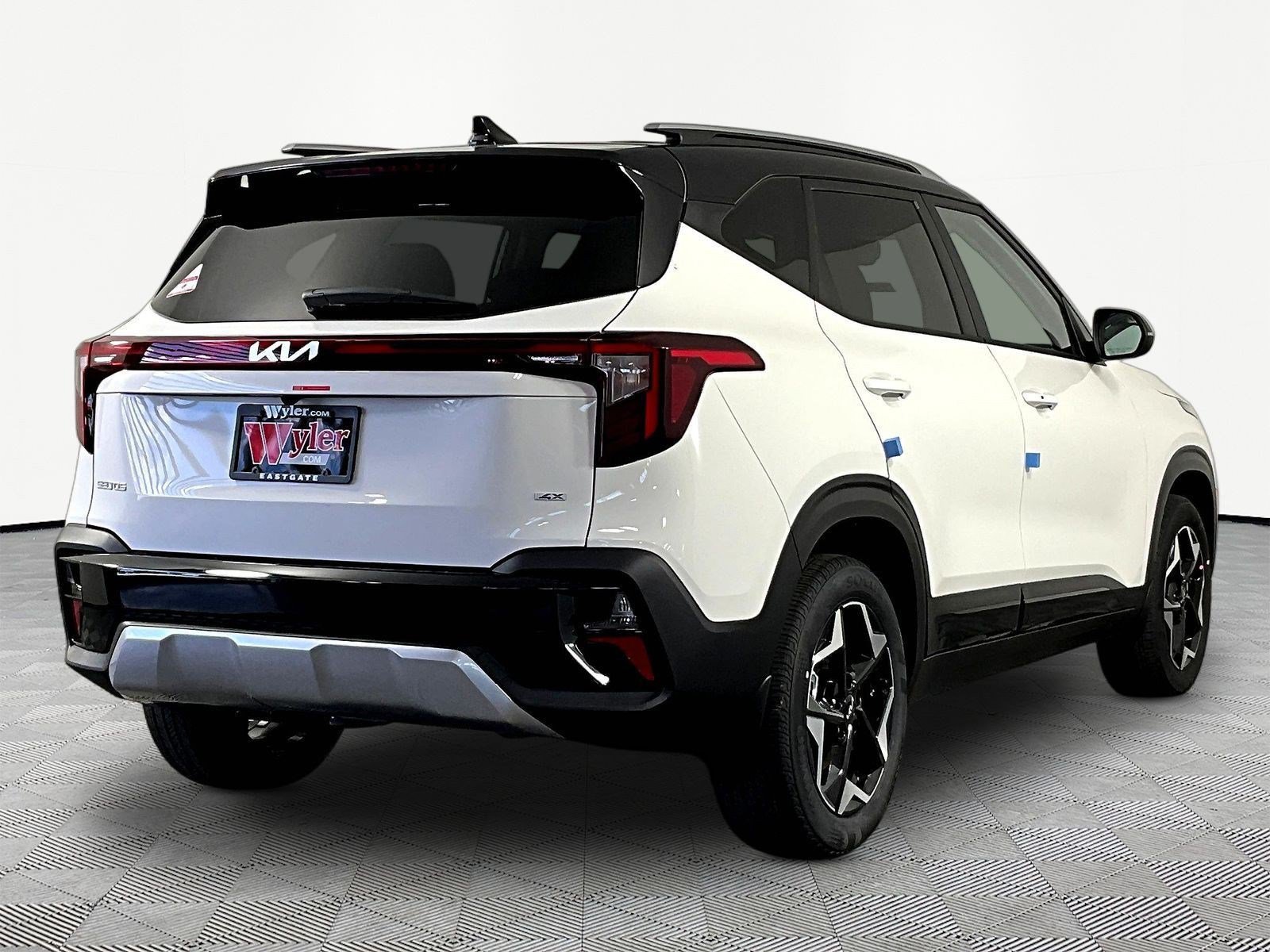 New 2026 Kia Seltos S AWD/4WD image 7