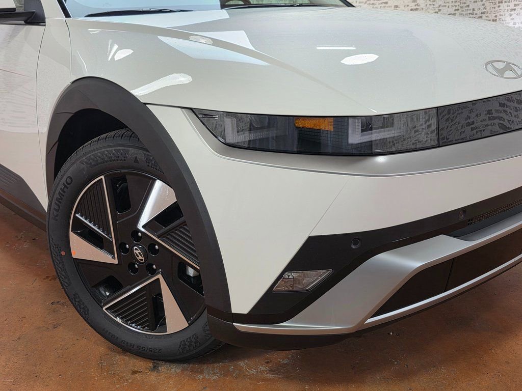 New 2026 Hyundai Ioniq 5 SE image 9