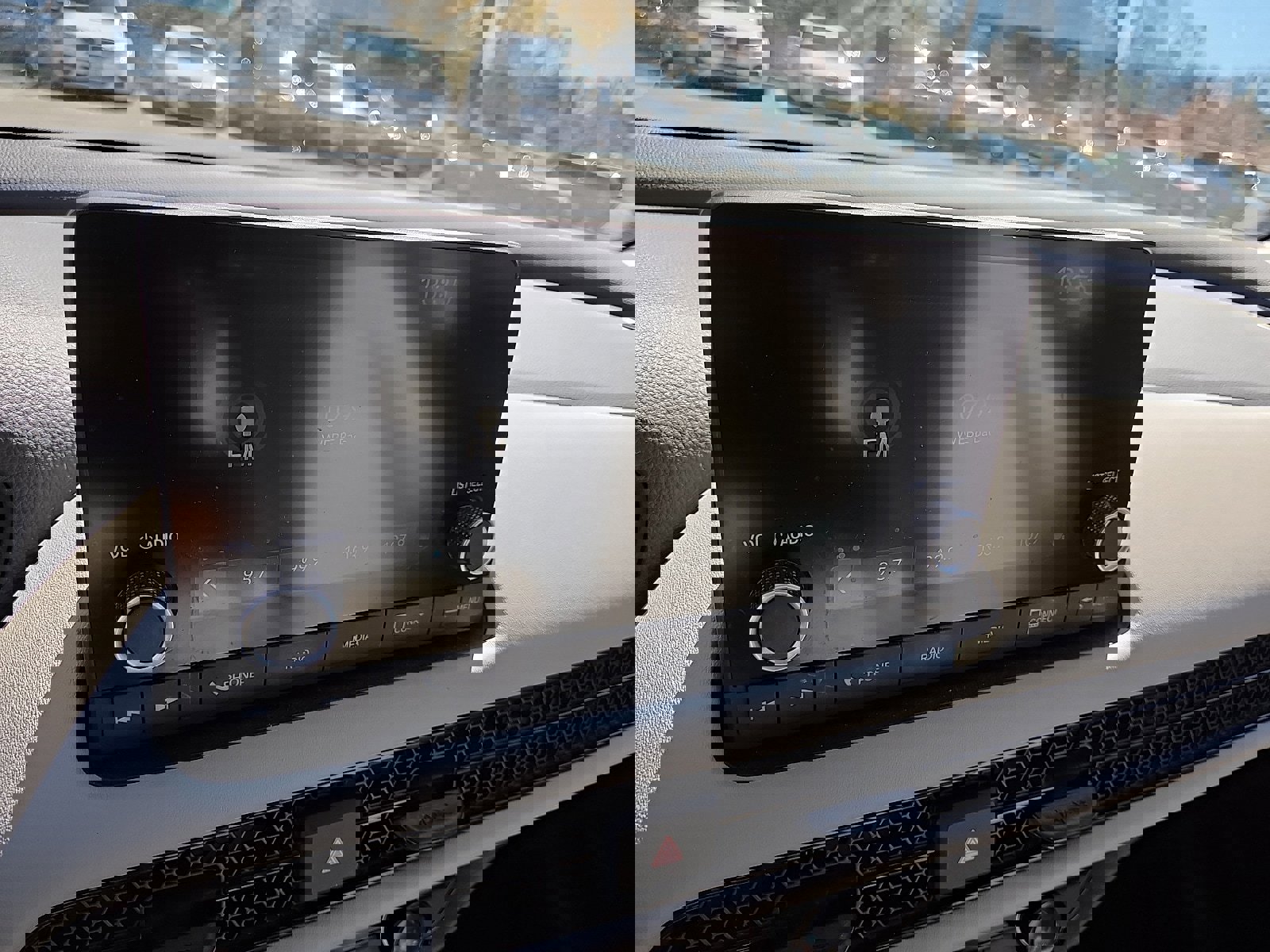 Used 2023 Honda HR-V LX image 17