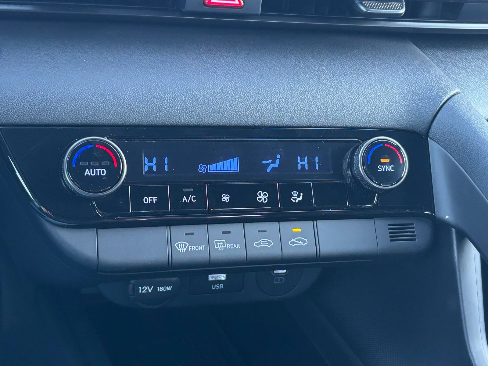 New 2026 Hyundai Elantra Sport w/ Cargo Package image 14