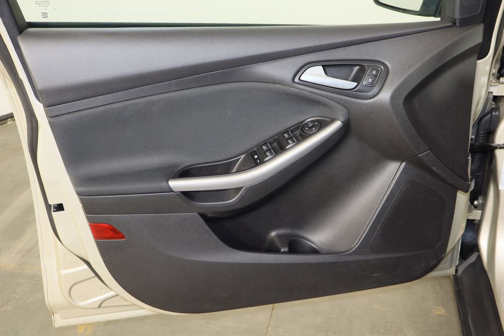 Used 2018 Ford Focus Titanium image 20