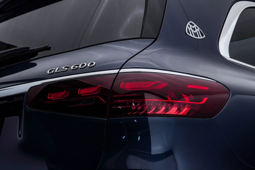 Used 2026 Mercedes-Benz Maybach GLS 600 4MATIC image 14