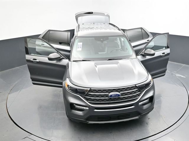 Certified 2022 Ford Explorer XLT w/ Equipment Group 202A image 44