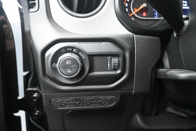 Used 2024 Jeep Gladiator Sport AWD/4WD image 15