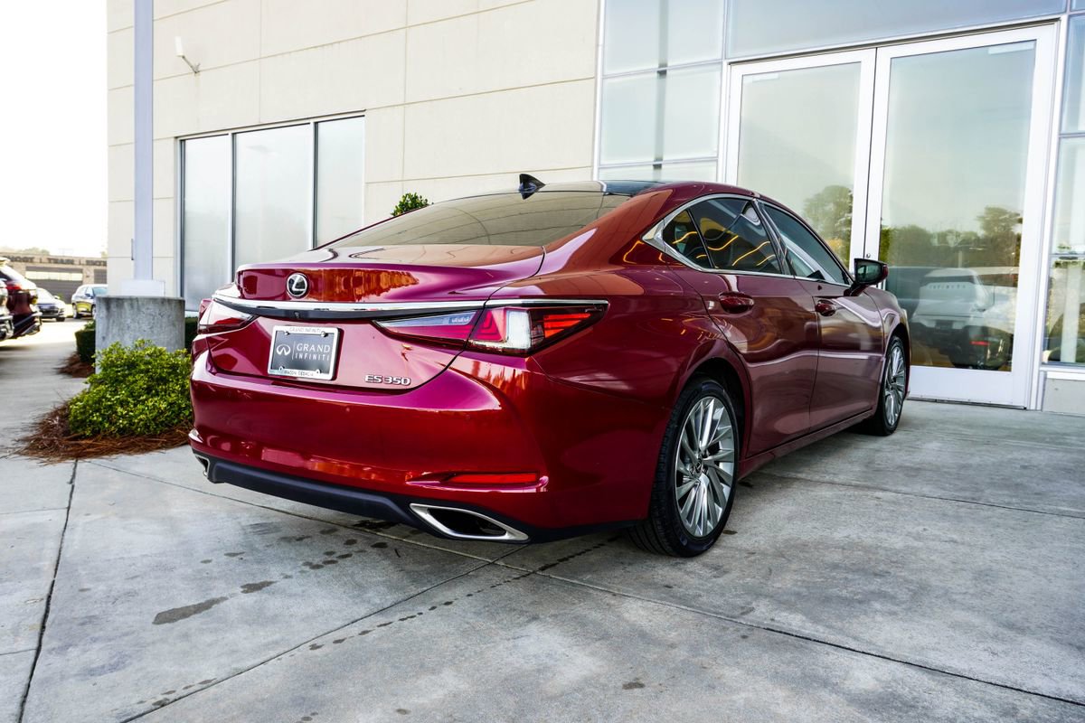 Used 2020 Lexus ES 350 Ultra Luxury w/ Accessory Package 2 image 12