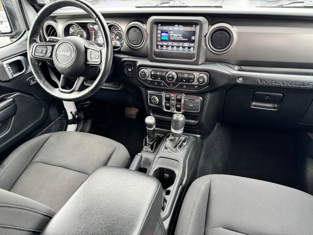 Used 2021 Jeep Wrangler Unlimited Sport AWD/4WD image 12