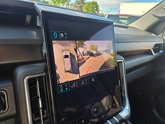 Used 2025 GMC Yukon Denali AWD/4WD image 20