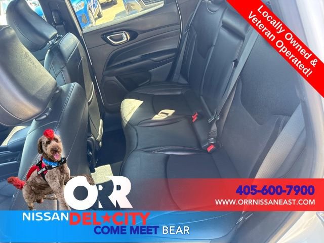 Used 2025 Jeep Compass Trailhawk image 11