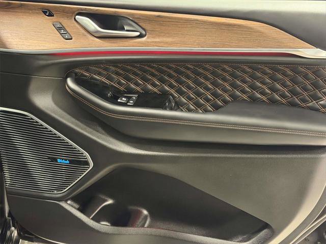 Certified 2022 Jeep Grand Cherokee Summit image 9