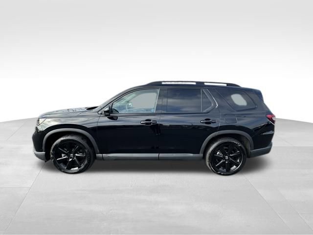 Used 2025 Honda Pilot Black Edition image 3