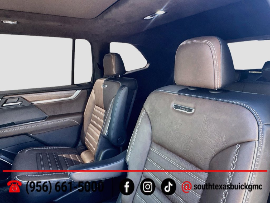 Used 2026 GMC Acadia Denali Ultimate FWD image 24