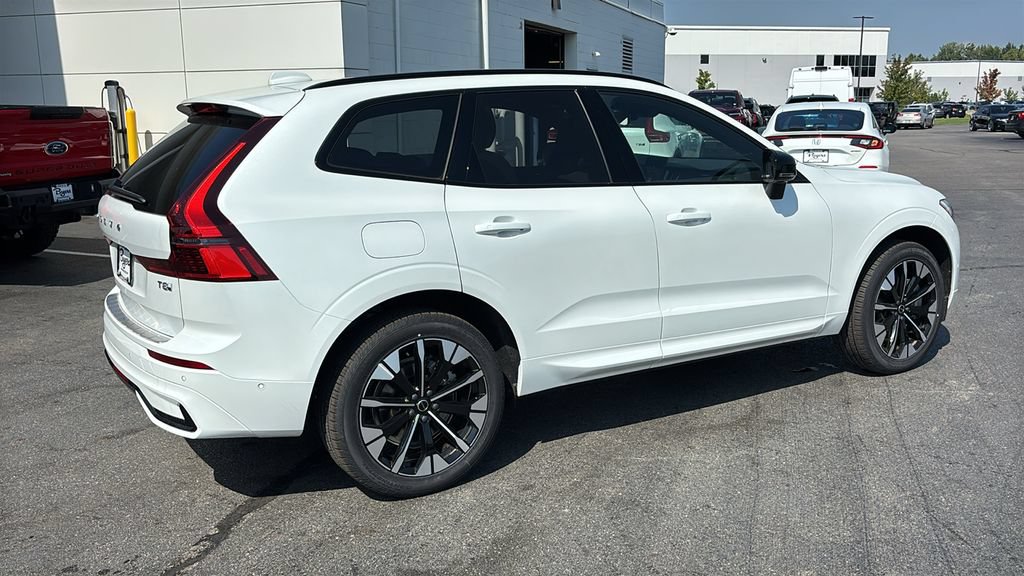New 2026 Volvo XC60 T8 Plus w/ Protection Package Premier AWD/4WD image 26