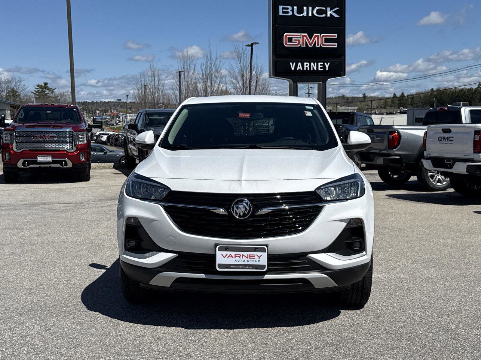 Used 2022 Buick Encore GX Preferred w/ Cold Weather Comfort Package AWD/4WD image 2