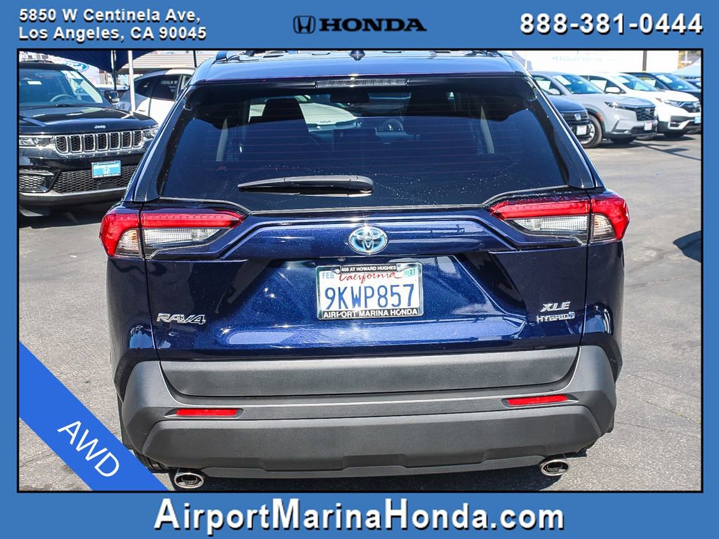 Used 2024 Toyota RAV4 XLE w/ Convenience Package image 9