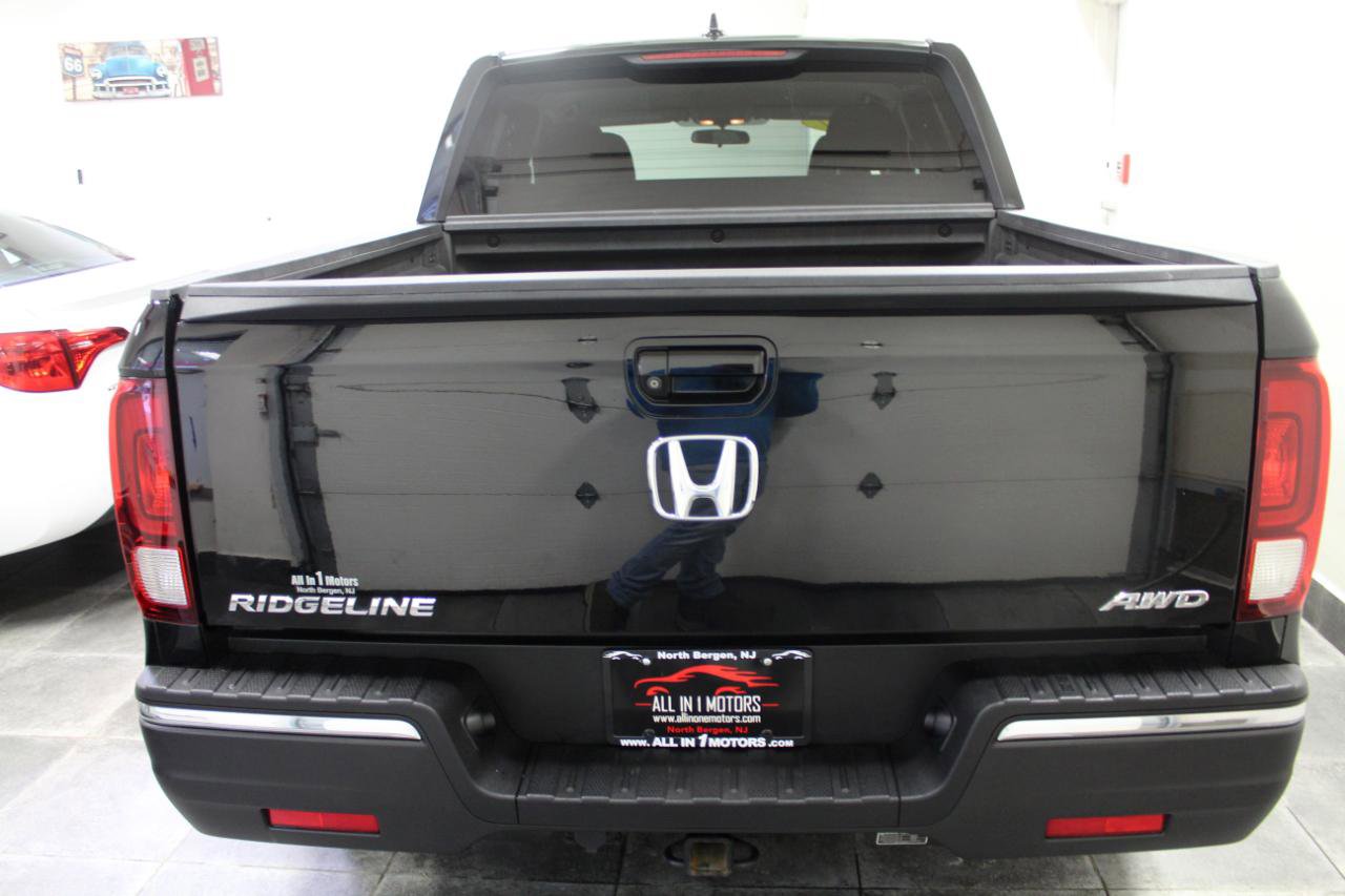 Used 2017 Honda Ridgeline Sport image 5