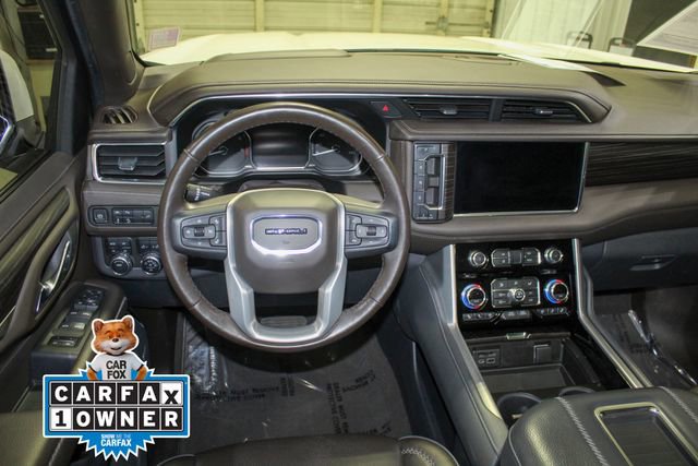 Used 2021 GMC Yukon XL Denali image 11