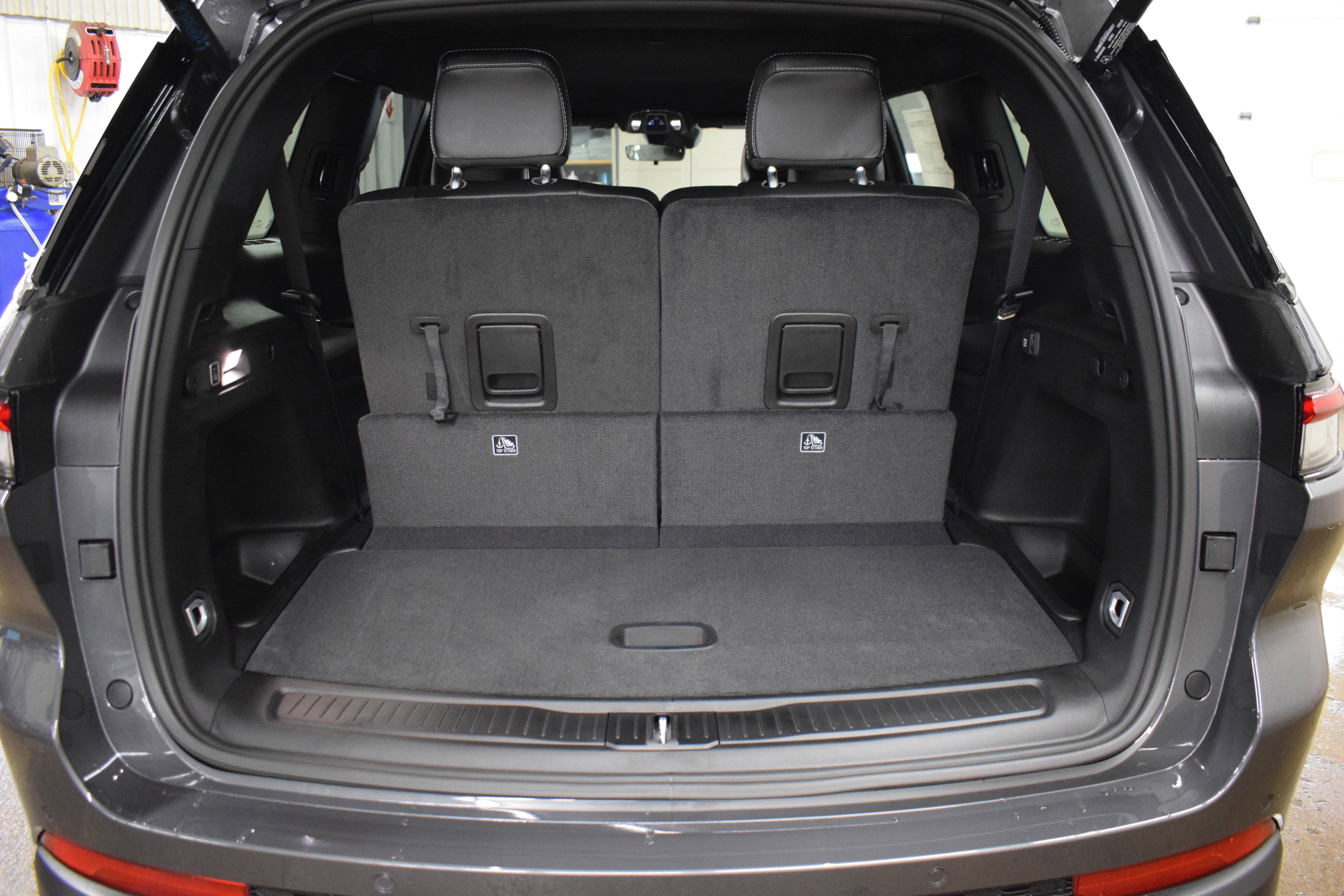 New 2025 Jeep Grand Cherokee L Limited w/ Black Appearance Package image 27