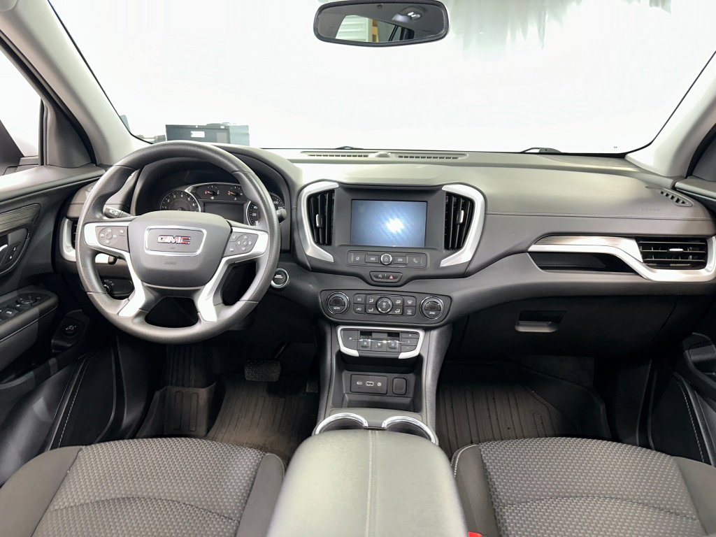 Used 2022 GMC Terrain SLE w/ Driver Convenience Package image 30