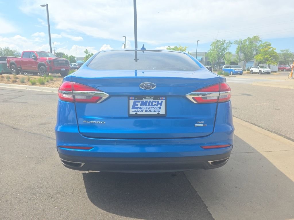 Used 2019 Ford Fusion SE AWD/4WD image 4