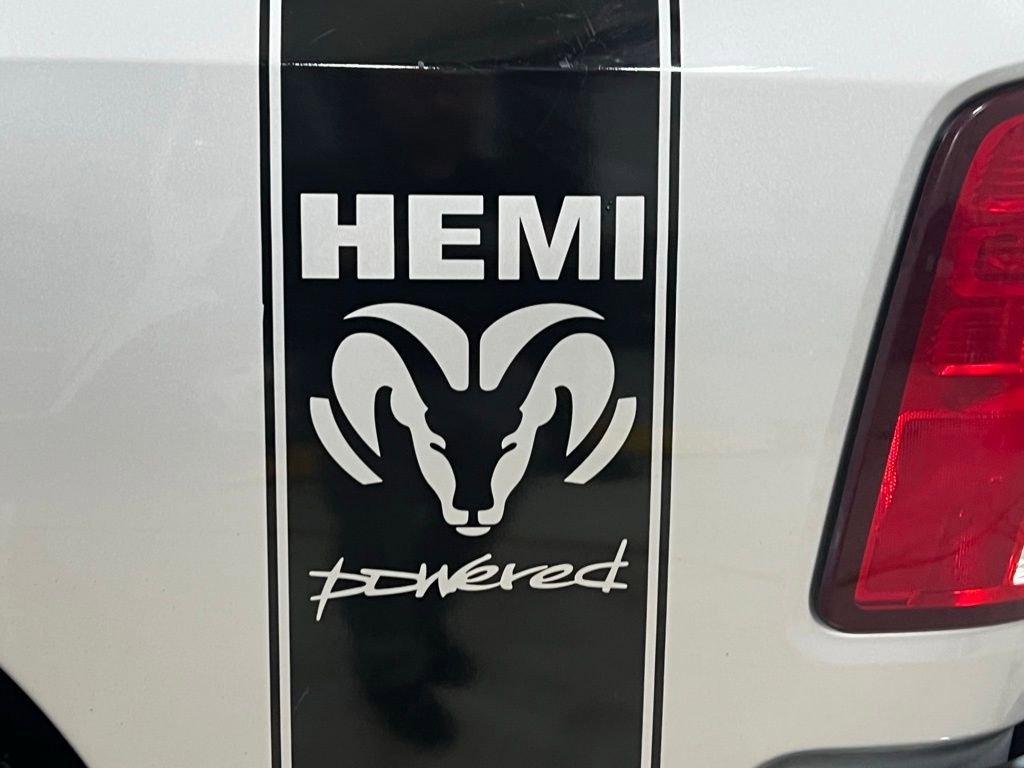 Used 2017 RAM 1500 Classic SLT image 11