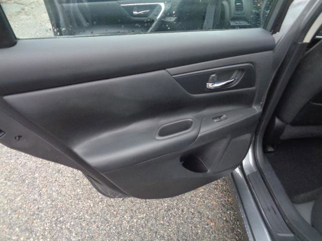 Used 2016 Nissan Altima 2.5 S w/ Power Driver Seat Package image 14