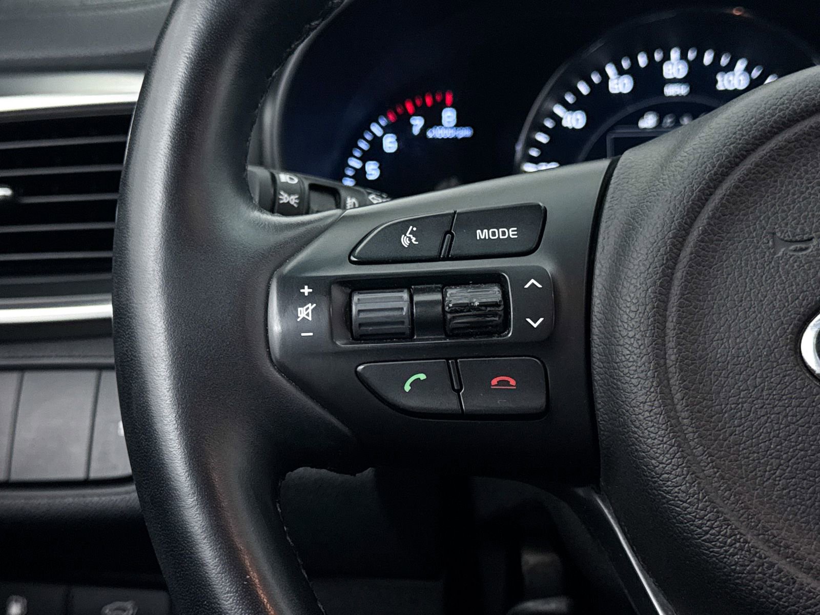 Used 2018 Kia Sorento EX image 36