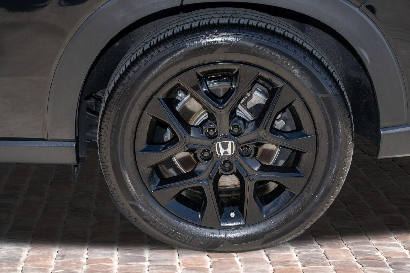 Certified 2025 Honda HR-V Sport image 40