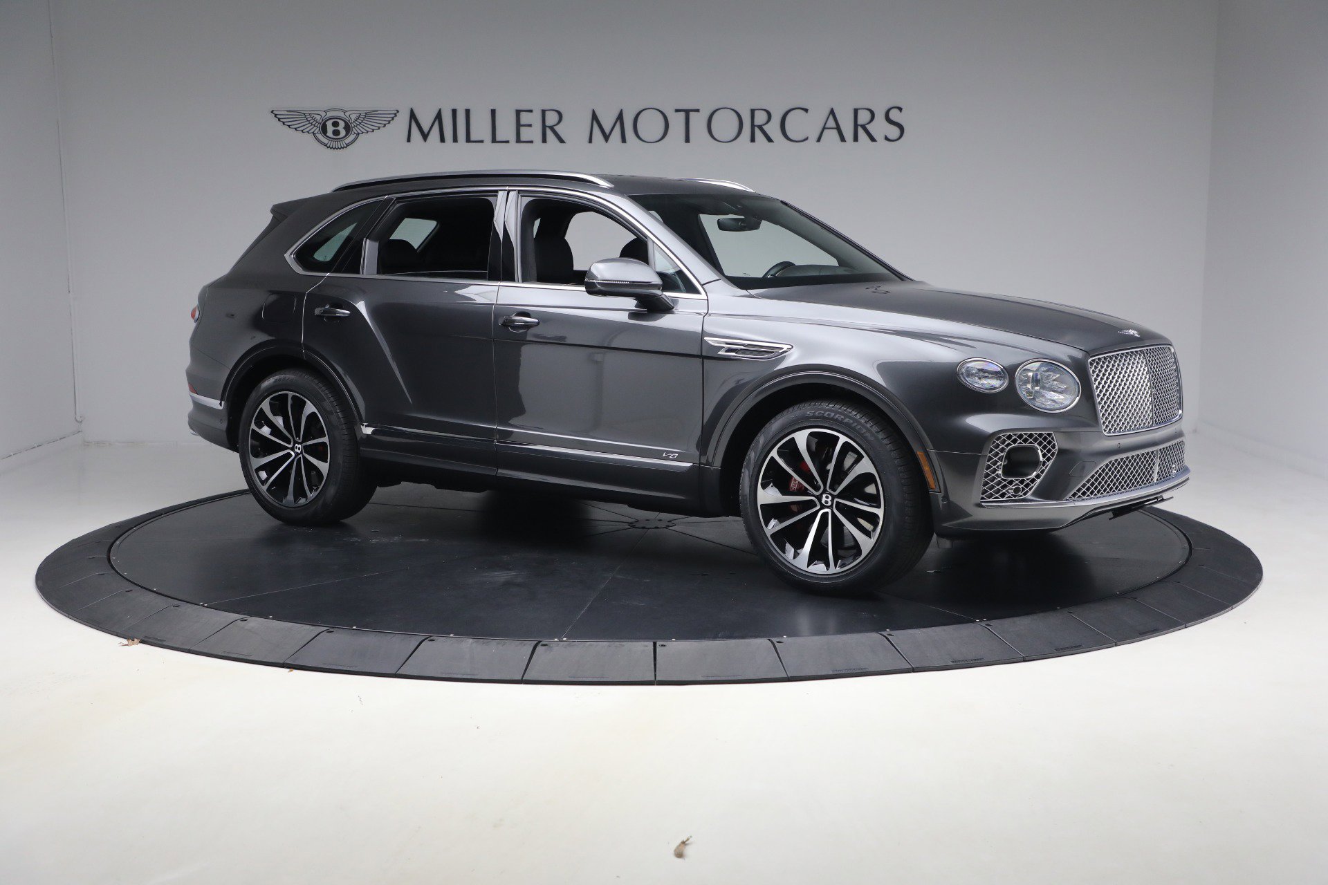 Certified 2021 Bentley Bentayga image 10