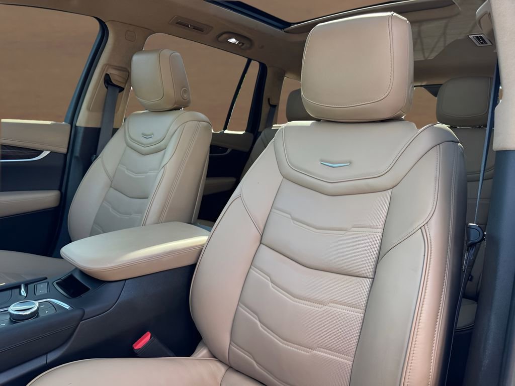 Used 2024 Cadillac XT6 Premium Luxury w/ Platinum Package FWD image 11