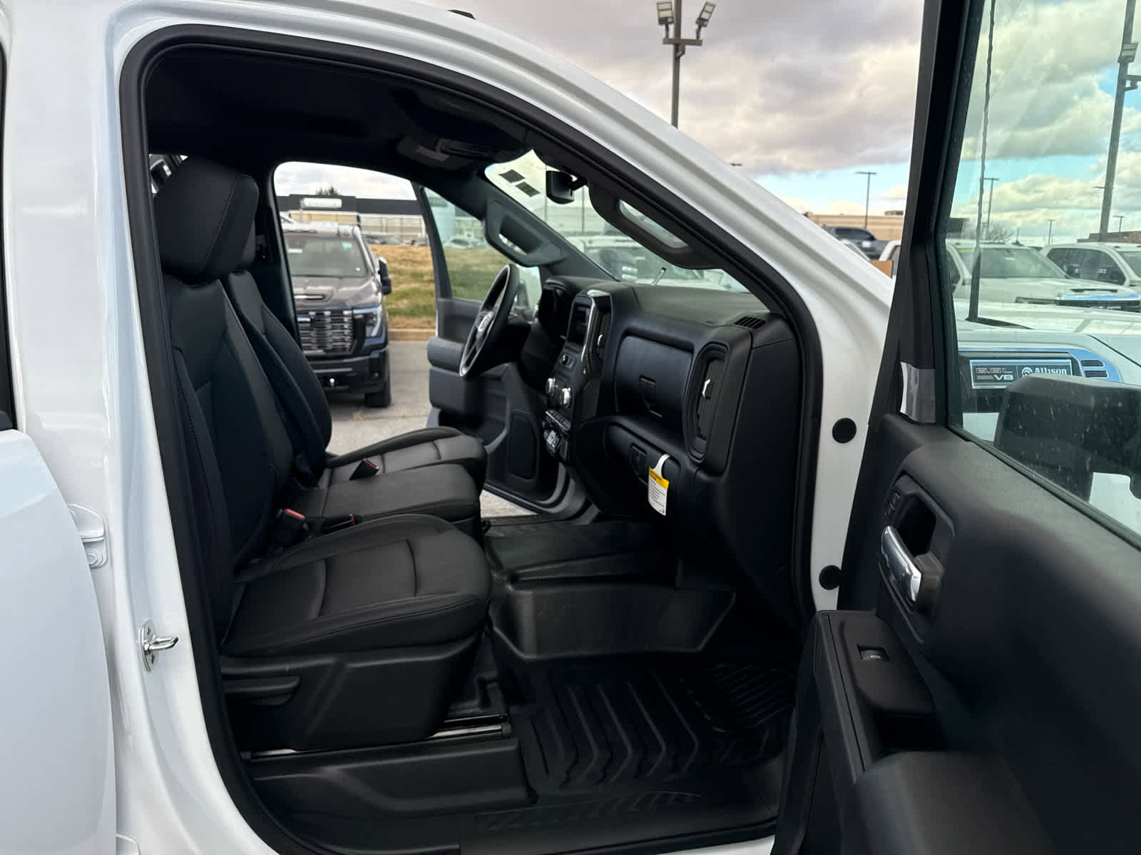 New 2025 GMC Sierra 2500 Pro w/ Convenience Package image 19