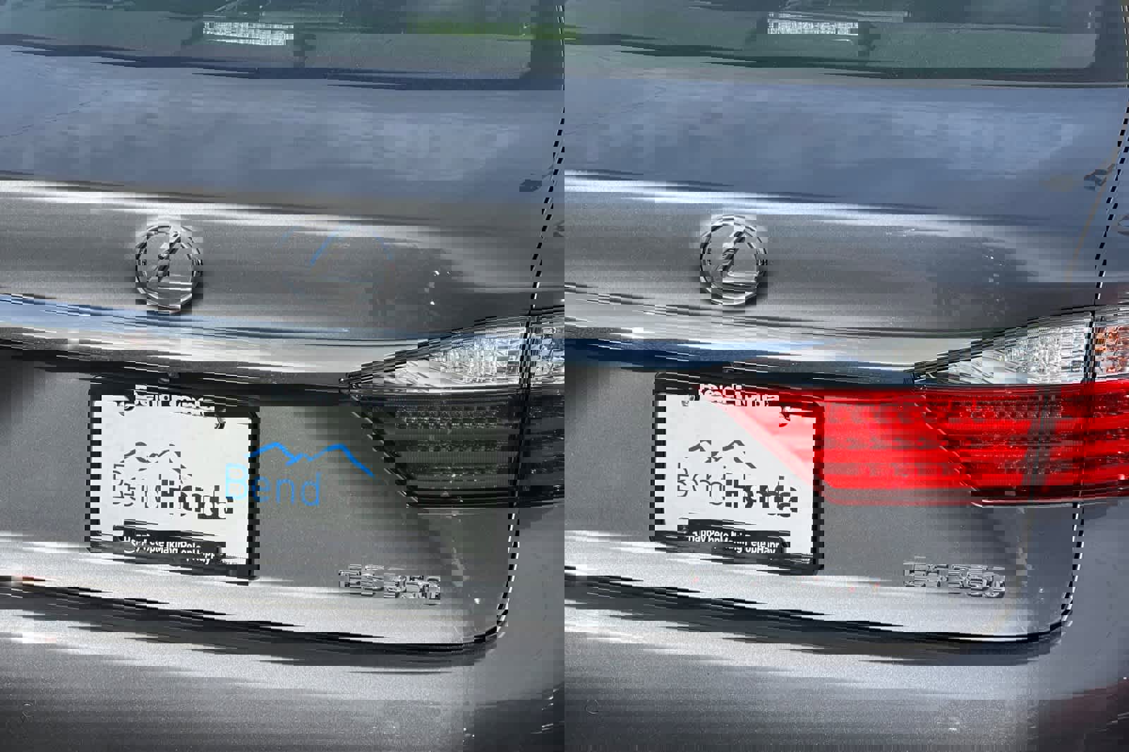 Used 2013 Lexus ES 350 w/ Luxury Pkg image 12