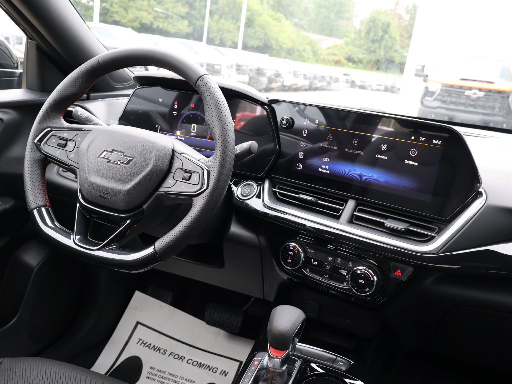 New 2026 Chevrolet Trax RS w/ Sunroof Package FWD image 27
