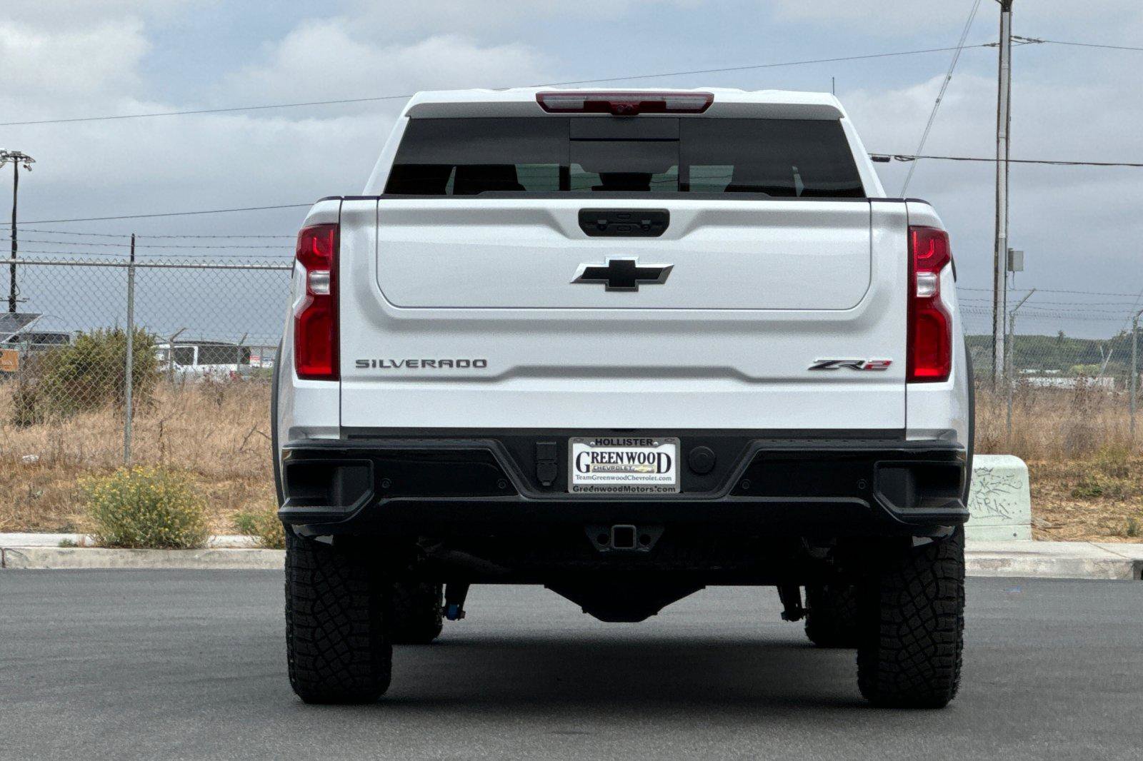 New 2026 Chevrolet Silverado 1500 ZR2 image 5