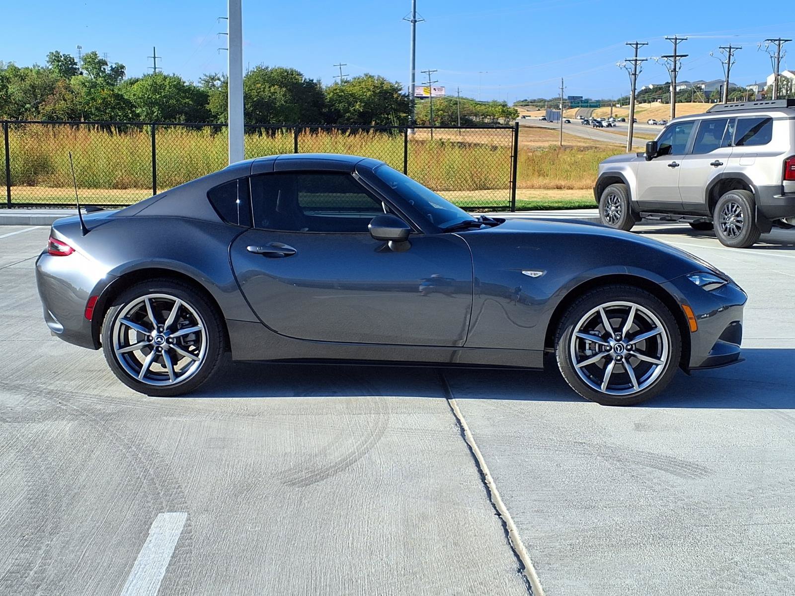 Used 2023 MAZDA MX-5 Miata Grand Touring RWD image 10