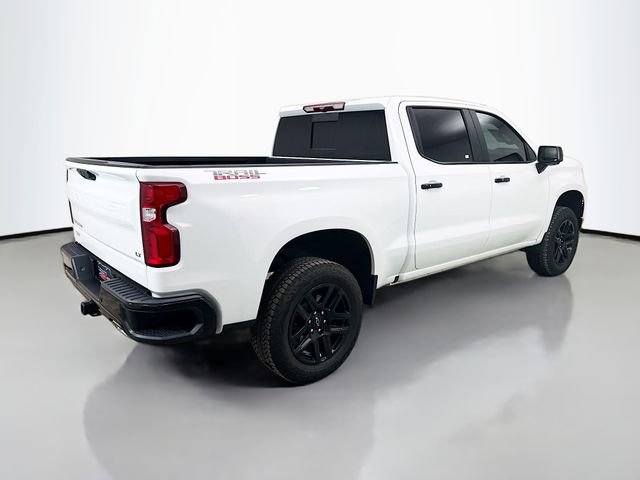Used 2025 Chevrolet Silverado 1500 LT Trail Boss w/ Convenience Package II AWD/4WD image 9