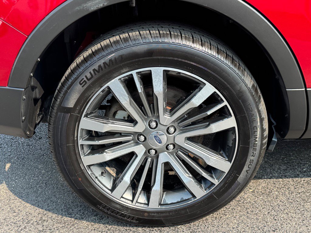 Used 2016 Ford Explorer Platinum AWD/4WD image 11