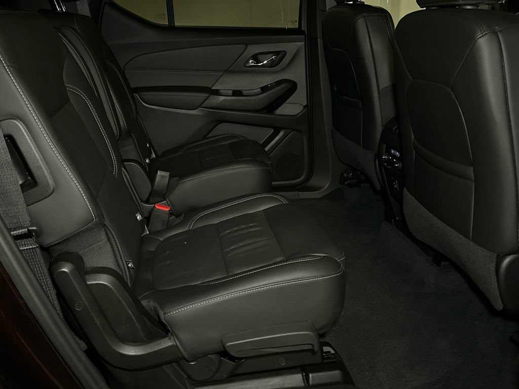 Used 2023 Chevrolet Traverse LT AWD/4WD image 13