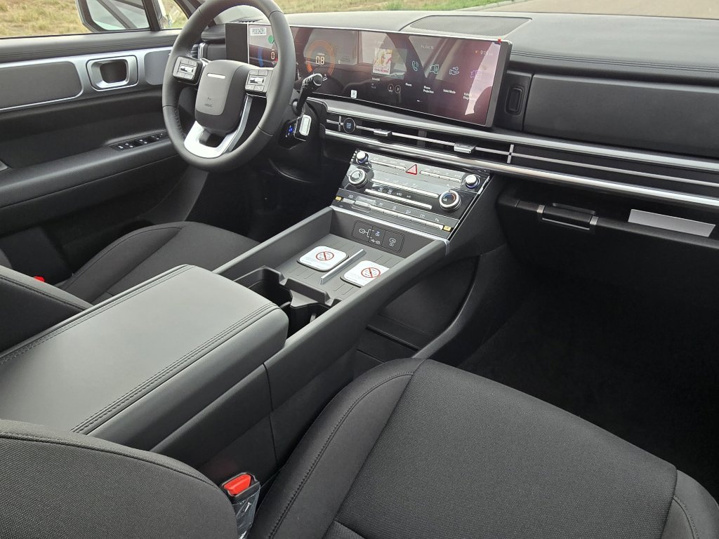 New 2026 Hyundai Santa Fe SE image 25
