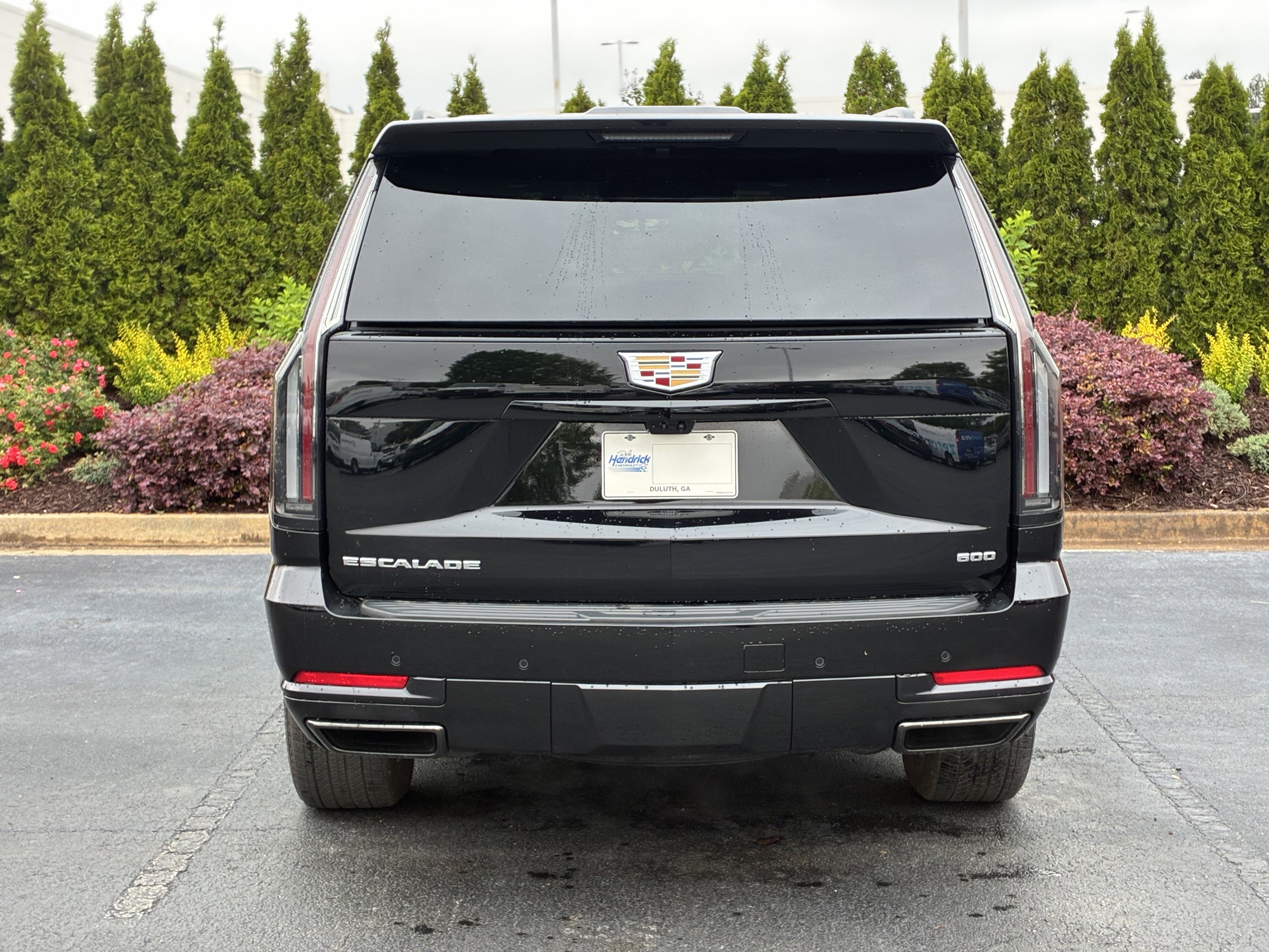 Used 2026 Cadillac Escalade Platinum Sport w/ LPO, Floor Liner Package AWD/4WD image 7